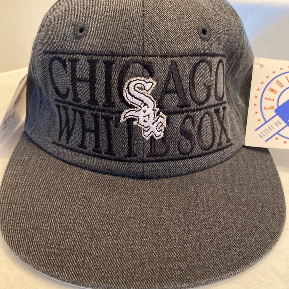 Authentic Chicago White Sox Hat - Picture 1 of 9